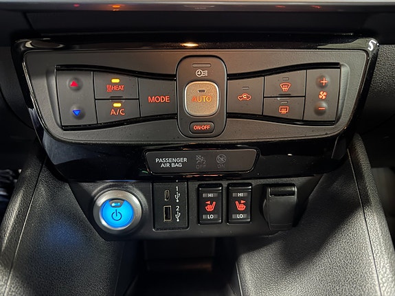 Nissan Leaf 18 of 25