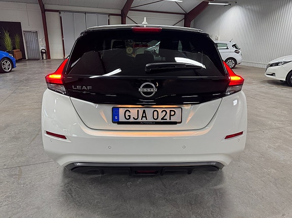 Nissan Leaf 8 of 25