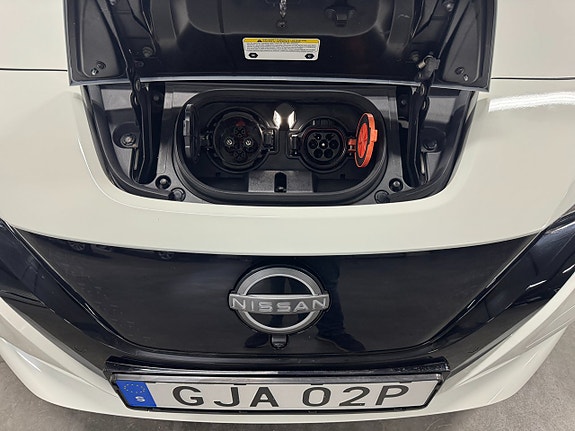 Nissan Leaf 12 of 25