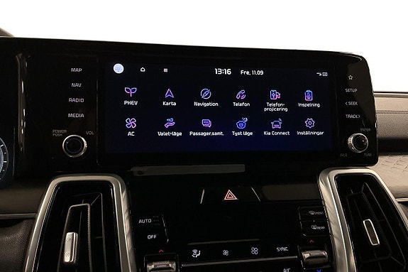 Kia Sorento 16 of 30