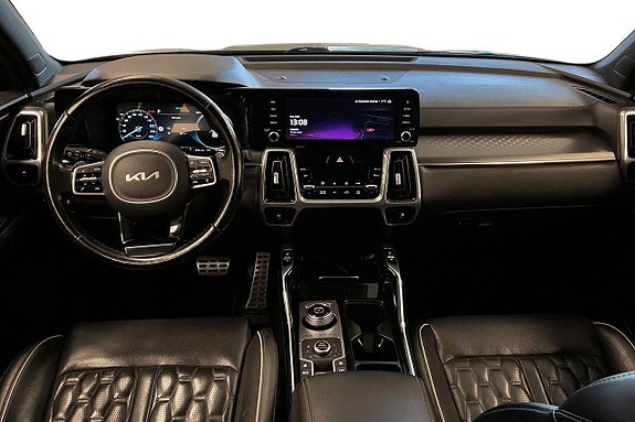 Kia Sorento 13 of 30
