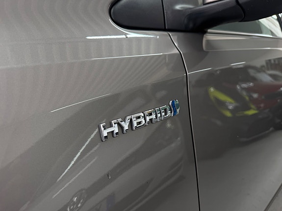 Toyota Auris 24 of 25