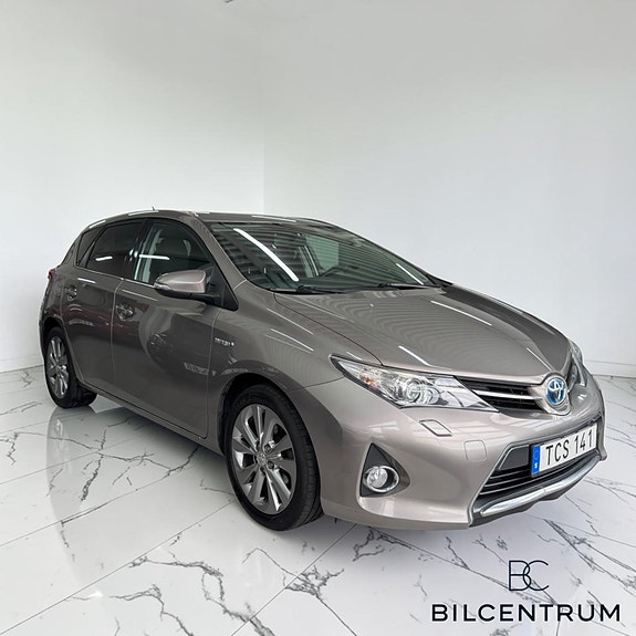 Toyota Auris 3 of 25