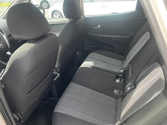 Kia Venga 8 of 10