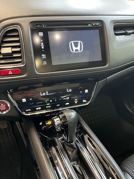 Honda HR-V 7 of 10