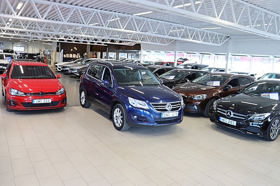 Volkswagen Tiguan 3 of 20