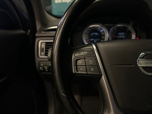 Volvo V70 14 of 29