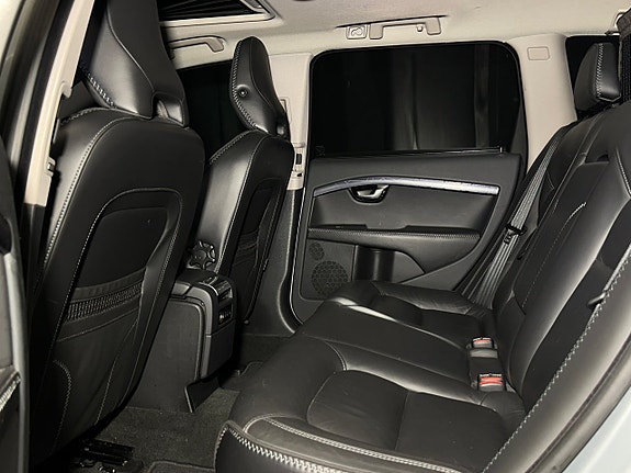 Volvo V70 23 of 29