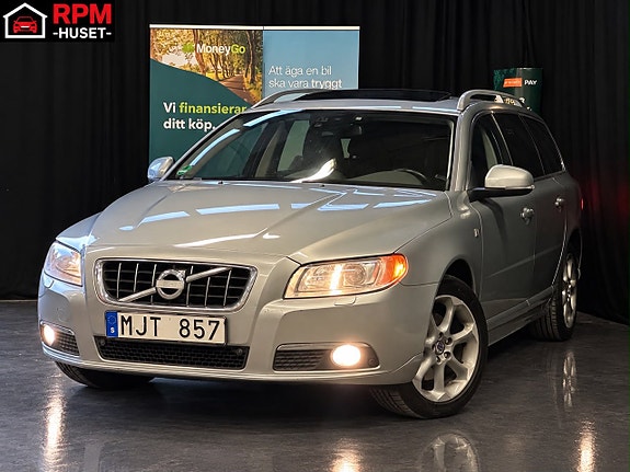 Volvo V70 3 of 29
