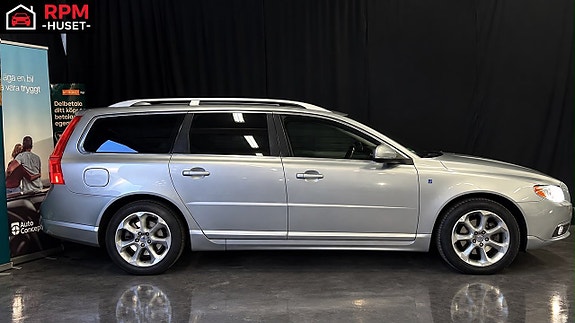 Volvo V70 6 of 29