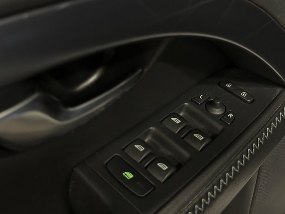 Volvo V70 22 of 29