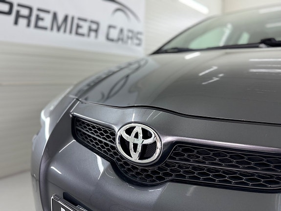 Toyota Auris 7 of 21