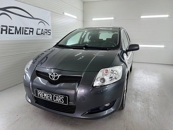 Toyota Auris 5 of 21
