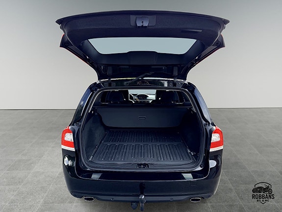 Volvo V70 9 of 19