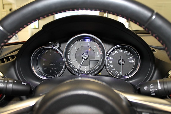 Mazda MX-5 13 of 13