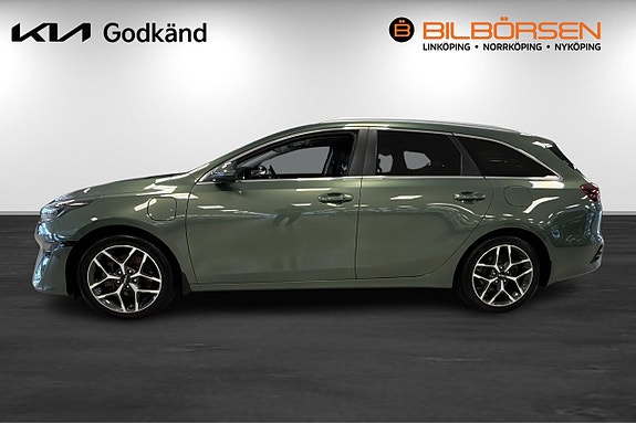 Kia Ceed 4 of 14