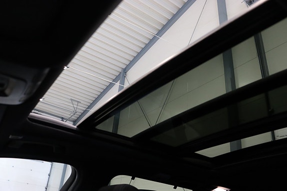 BMW 320d 28 of 29