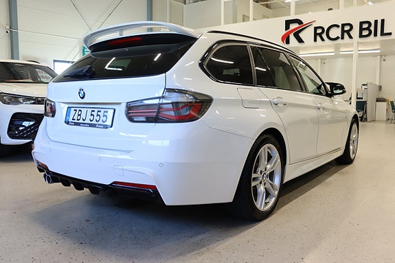 BMW 320d 5 of 29
