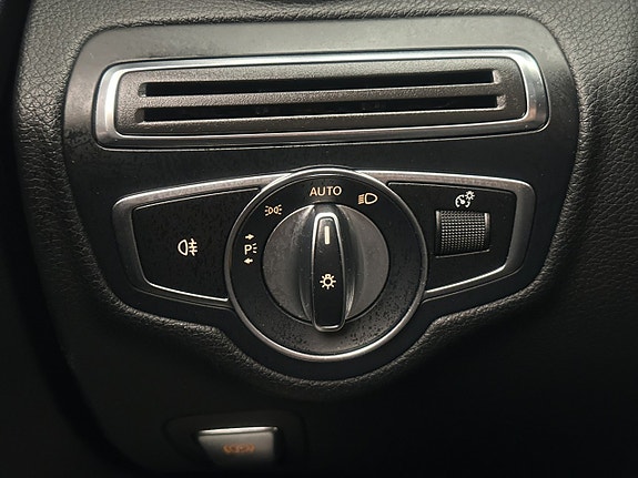 Mercedes-Benz C220 d 24 of 30