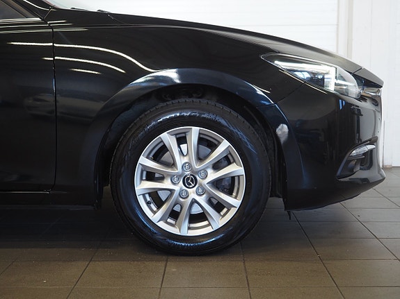 Mazda 3 8 of 26