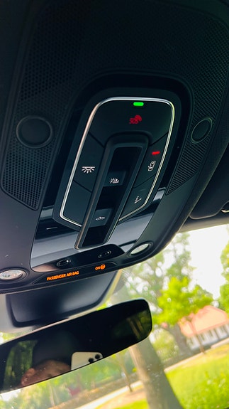 Audi e-tron 22 of 26