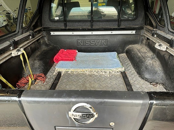 Nissan Navara 8 of 8