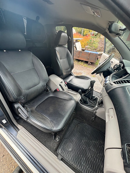 Mitsubishi L200 Club Cab 6 of 8