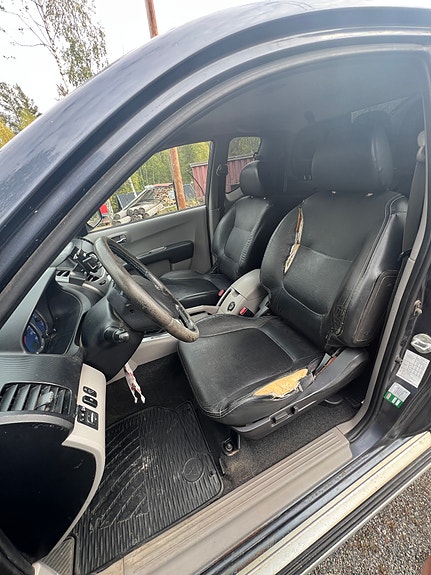 Mitsubishi L200 Club Cab 7 of 8