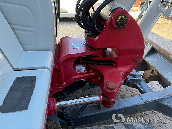 Grävmaskin Takeuchi TB250 12 of 27
