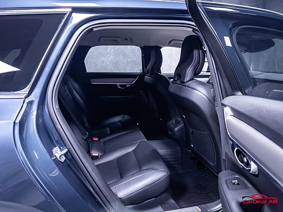 Volvo V90 16 of 30