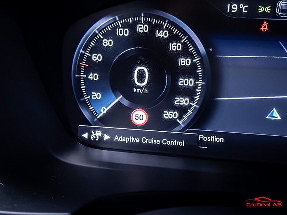 Volvo V90 23 of 30