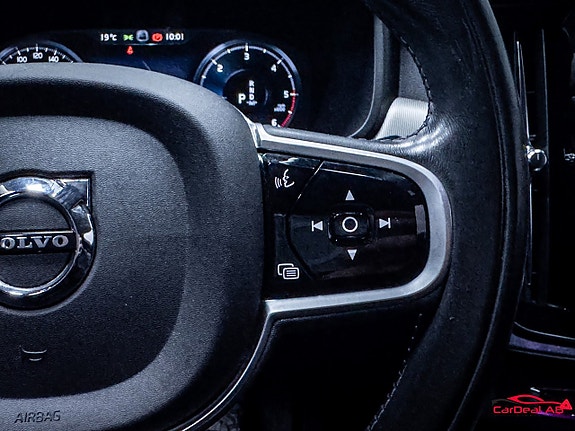 Volvo V90 25 of 30