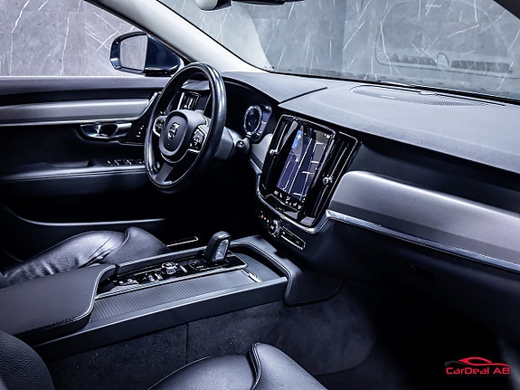 Volvo V90 13 of 30