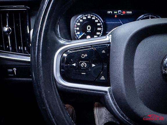 Volvo V90 24 of 30