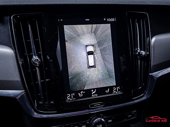 Volvo V90 26 of 30