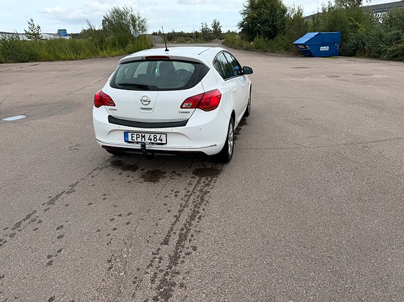 Opel Astra 2 of 5