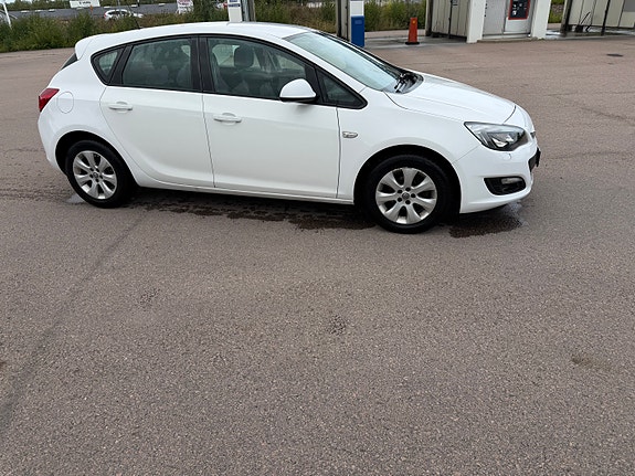 Opel Astra 3 of 5