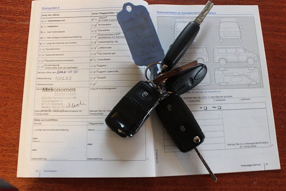 Volkswagen Caravelle 11 of 14