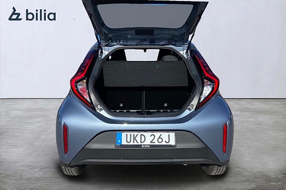 Toyota Aygo X 12 of 21