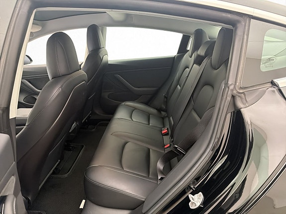 Tesla Model 3 29 of 30