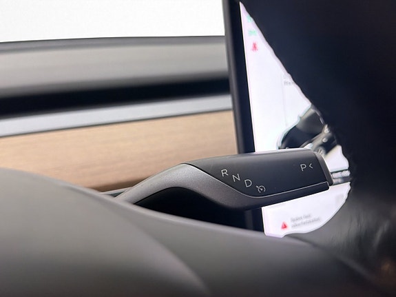 Tesla Model 3 17 of 30