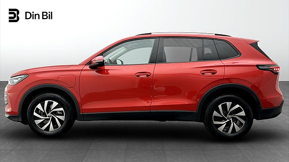 Volkswagen Tiguan 2 of 19