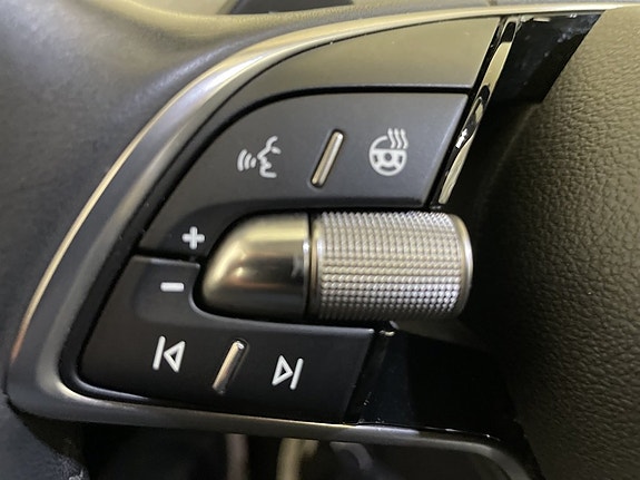 Skoda Enyaq 16 of 21