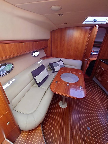 Windy 37 Grand Mistral | 2001 6 of 10