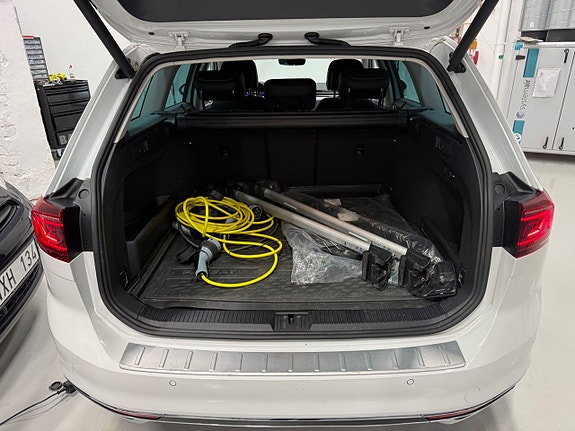 Volkswagen Passat 21 of 22