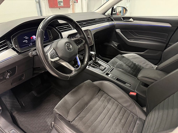 Volkswagen Passat 7 of 22