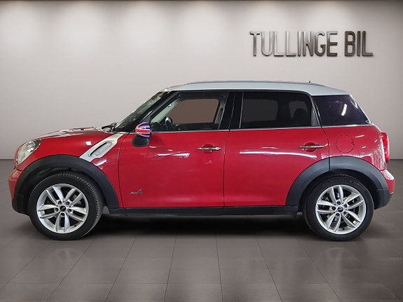 MINI Countryman Cooper D 2 of 15
