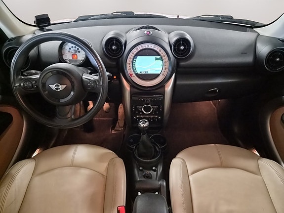 MINI Countryman Cooper D 12 of 15