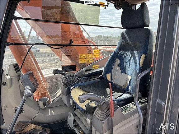 Hitachi ZX250 LC-3 Grävmaskin med rotor och skopa (425,000:- 6 of 24