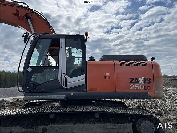Hitachi ZX250 LC-3 Grävmaskin med rotor och skopa (425,000:- 5 of 24